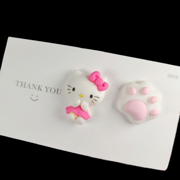 Brand New Hello Kitty Paws Earrings - Picture 1 of 7
